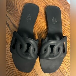 Hermes size 7 sandals